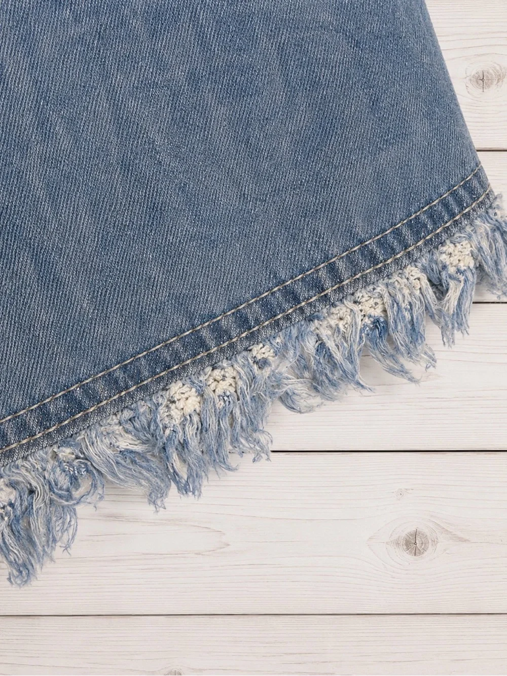 Denim Drawstring Frayed Hem Shorts Lightweight Chambray Beachy Boho Large NWOT